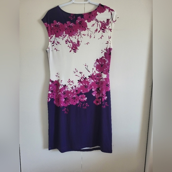 Red Queen Floral Purple and White Dress - Picture 2 of 4